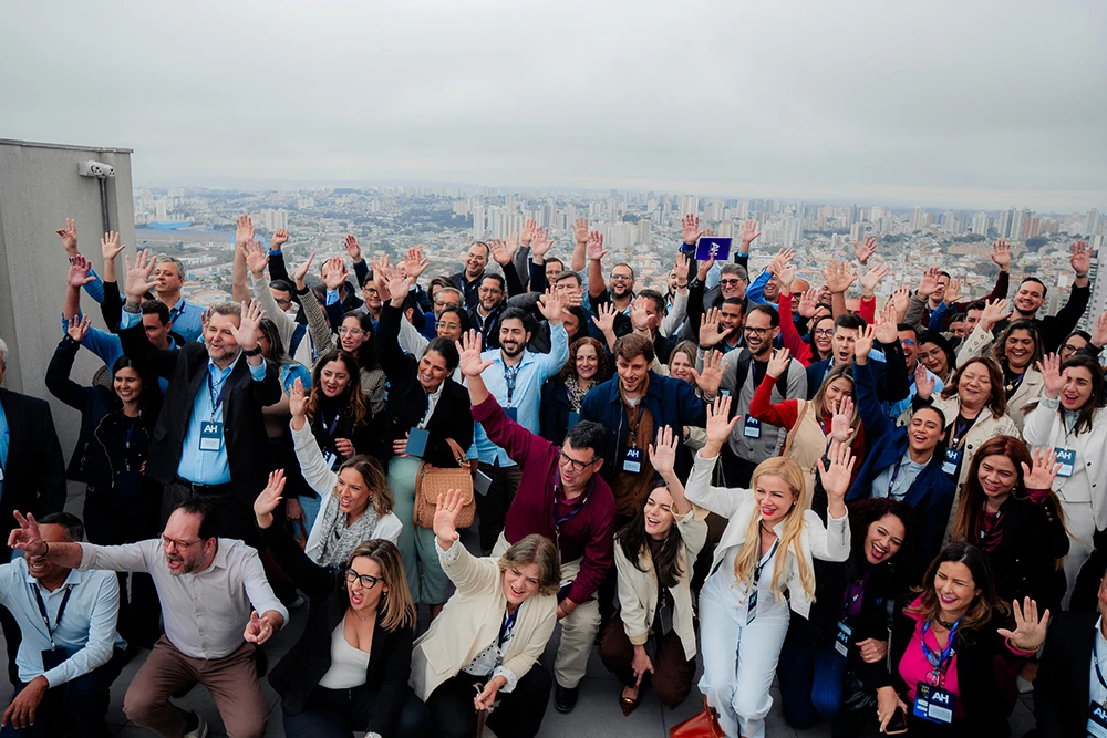 Grupo no rooftop - NTW Prime Experience